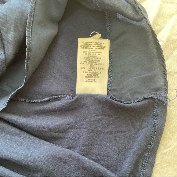 Disney Bow Minnie Mouse Women’s Size L shirt in Rayon Spandex and Polyester - Picture 8 of 9